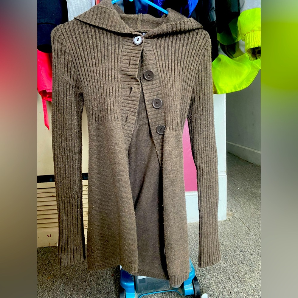 Takeout Medium brown sweater